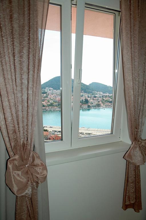 Luna & Lea Sea View Apartment